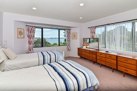 Photo of property in 28a Hoylake Place, Wattle Downs, Auckland, 2103