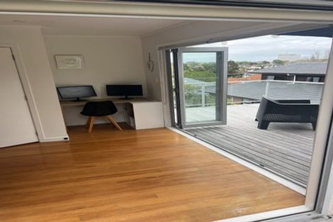 Photo of property in 1/25 Wolsley Avenue, Milford, Auckland, 0620