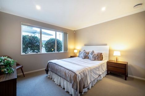 Photo of property in 14 Bur Oak Terrace, Schnapper Rock, Auckland, 0632