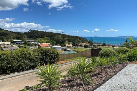 Photo of property in 10 Dudley Crescent, Cable Bay, 0420