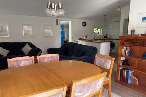Photo of property in 8 Keith Sands Grove, Havelock North, 4130