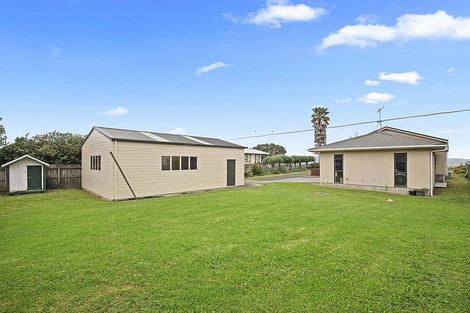 Photo of property in 915 East Coast Road, Kaiaua, Pokeno, 2473