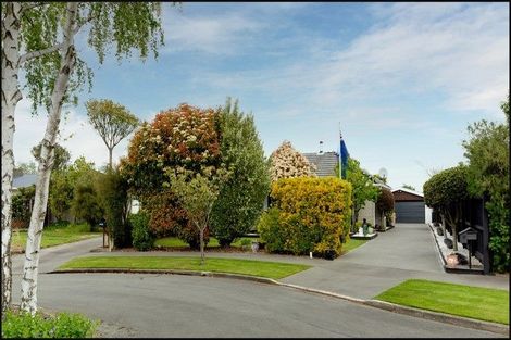 Photo of property in 15 Elwyn Place Avonhead Christchurch City