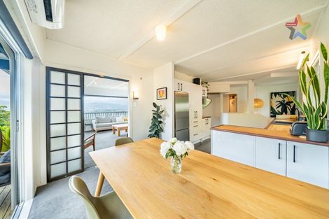 Photo of property in 6 Nikau Road, Point Howard, Lower Hutt, 5013