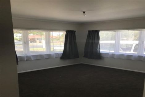 Photo of property in 36 Willis Road, Papakura, 2110