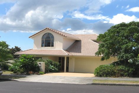 Photo of property in 21 Vermeer Place, West Harbour, Auckland, 0618