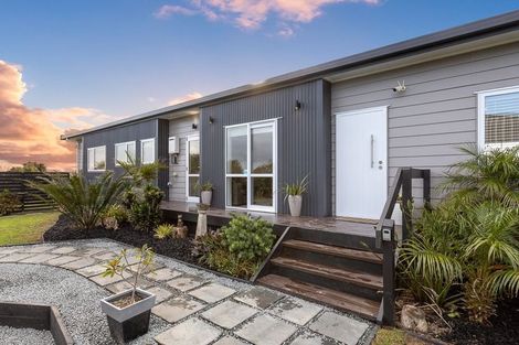 Photo of property in 212 Mainland Road, Kaipara Flats, Warkworth, 0984