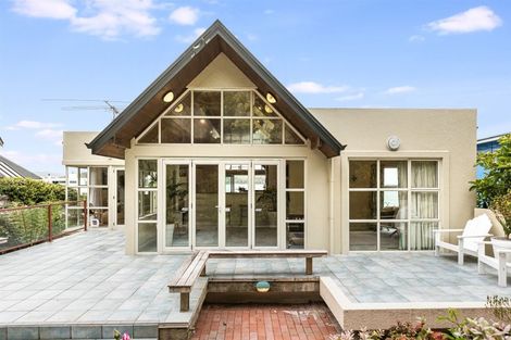 Photo of property in 13 Moana Road, Plimmerton, Porirua, 5026