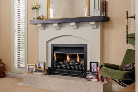 Photo of property in 35 The Esplanade, Huntington, Hamilton, 3210