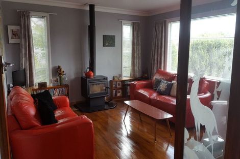 Photo of property in 25 Wyndham Street, Carterton, 5713