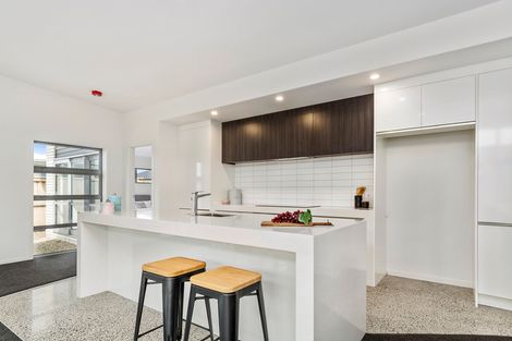 Photo of property in 10 Cassinia Close, Papamoa Beach, Papamoa, 3118