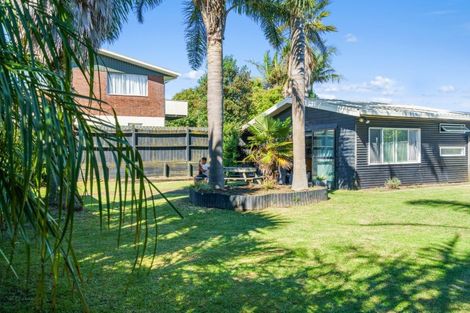 Photo of property in 570b Papamoa Beach Road, Papamoa Beach, Papamoa, 3118