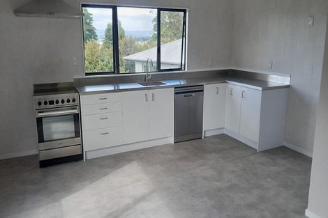 Photo of property in 4/18 Edgerton Road, Te Atatu Peninsula, Auckland, 0610