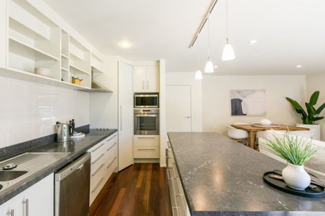 Photo of property in 12 Winston Lane, Ahuriri, Napier, 4110