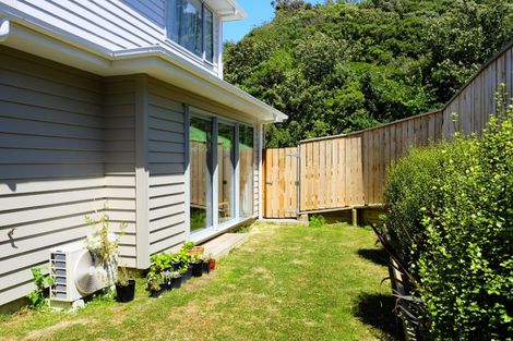 Photo of property in 1/102 Chester Road, Tawa, Wellington, 5028