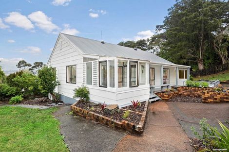 Photo of property in 11 Hiwihau Place, Glenfield, Auckland, 0629