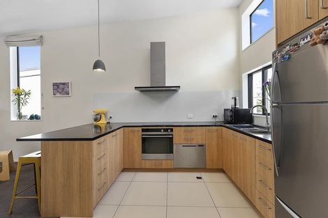 Photo of property in 7/104 Maupuia Road, Maupuia, Wellington, 6022