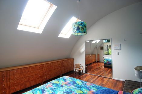 Photo of property in 5 Waikarekare Lane, Karekare, New Lynn, 0772