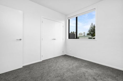 Photo of property in 2/1 Fuchsia Avenue, Pukete, Hamilton, 3200