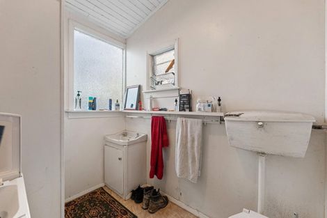 Photo of property in 44 Law Street, Caversham, Dunedin, 9012