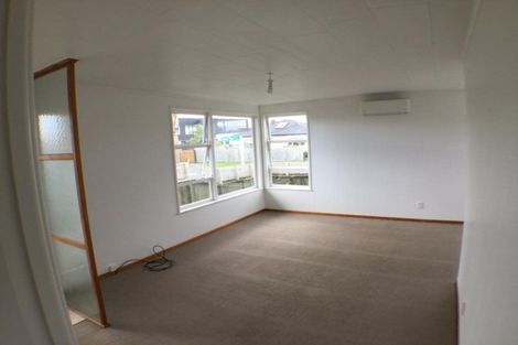 Photo of property in 42 Doment Crescent, Orewa, 0931