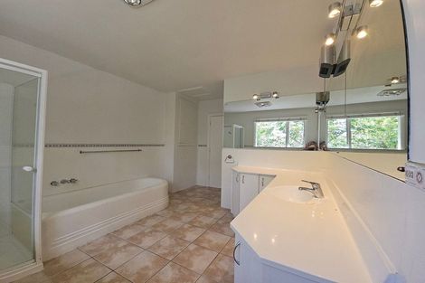 Photo of property in 90 Clyde Road, Ilam, Christchurch, 8041