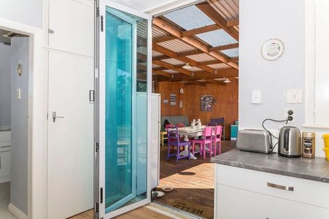 Photo of property in 29 Tennyson Street, Dannevirke, 4930