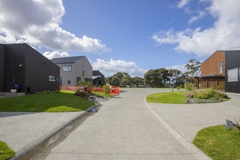 Photo of property in 10 Citrus Place, Mangawhai, 0505