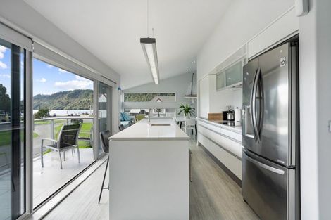 Photo of property in 623b Harbour View Road, Whangamata, 3620