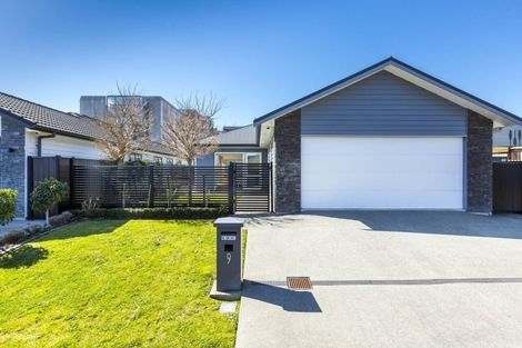 Photo of property in 9 Don Griffin Grove, Trentham, Upper Hutt, 5018