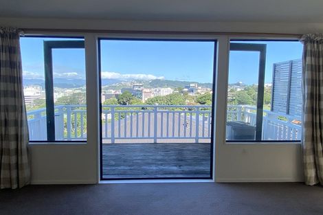 Photo of property in 13a Upper Lewisville Terrace, Thorndon, Wellington, 6011