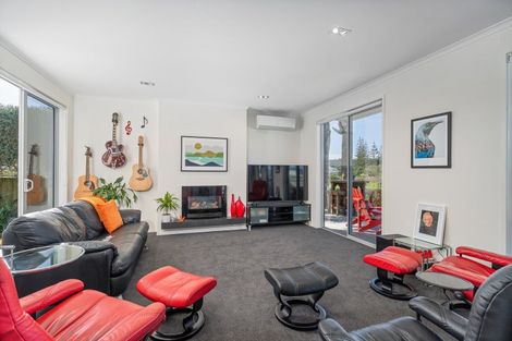 Photo of property in 273 Cook Drive, Whitianga, 3510