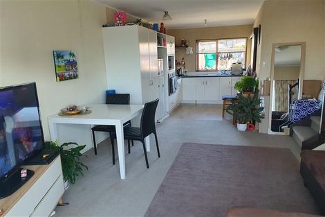 Photo of property in 3/151 Astley Avenue, New Lynn, Auckland, 0600