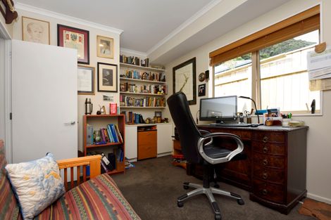 Photo of property in 19 Devenish Place, Atawhai, Nelson, 7010