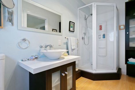 Photo of property in 263 Shakespeare Street, Leamington, Cambridge, 3432