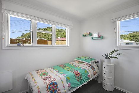 Photo of property in 50a Ahuriri Street, Strathmore Park, Wellington, 6022
