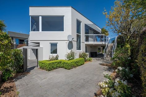Photo of property in 1 Overdale Drive, Cashmere, Christchurch, 8022