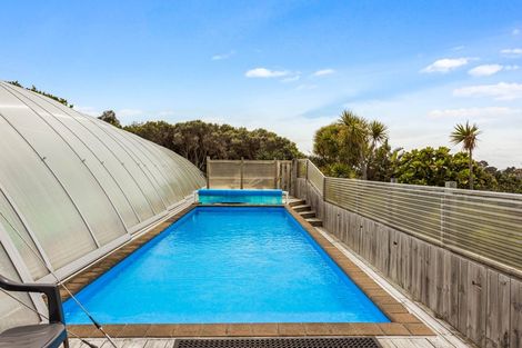 Photo of property in 376 Oaia Road, Muriwai, Waimauku, 0881