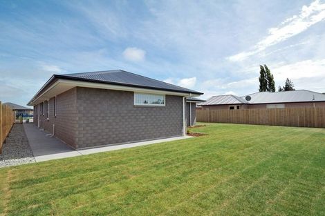 Photo of property in 6 Keeper Close, Woodend, 7610