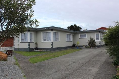 Photo of property in 72 Doyle Street, Blaketown, Greymouth, 7805