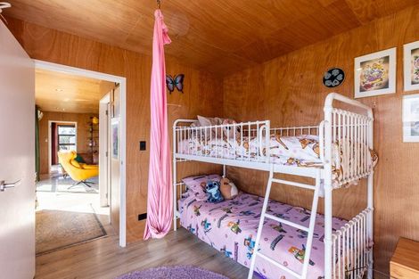 Photo of property in 237 Croydon Road, Midhirst, Stratford, 4394