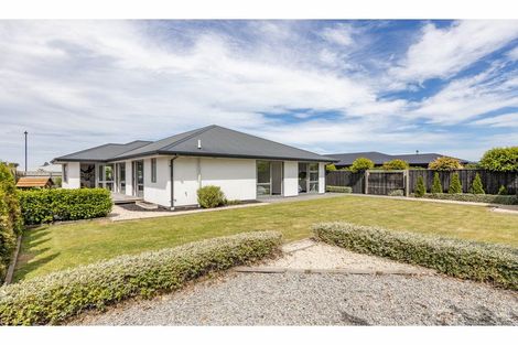 Photo of property in 18 Macphail Avenue, Rangiora, 7400