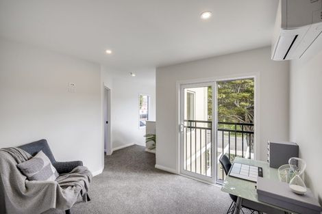 Photo of property in 9b Church Road, Taradale, Napier, 4112