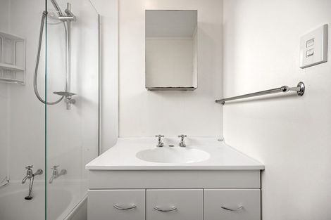 Photo of property in 1 Langdon Lane, Melville, Hamilton, 3206