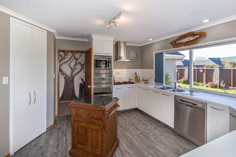 Photo of property in 125 Winters Road, Mairehau, Christchurch, 8052
