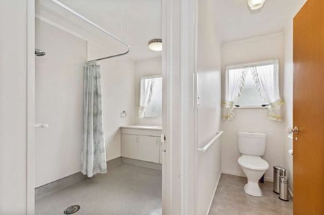 Photo of property in 1/17 Youngs Road, Papakura, 2110