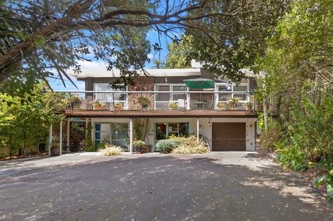 Photo of property in 30 Mountain Road, Henderson Valley, Auckland, 0612