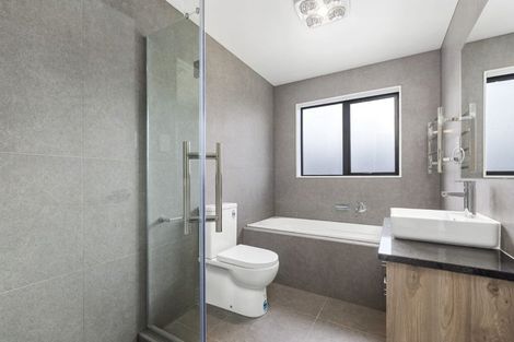 Photo of property in 10c Neilon Place, Northcross, Auckland, 0632