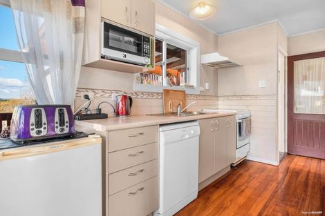 Photo of property in 6 Lucas Place, Weymouth, Auckland, 2103