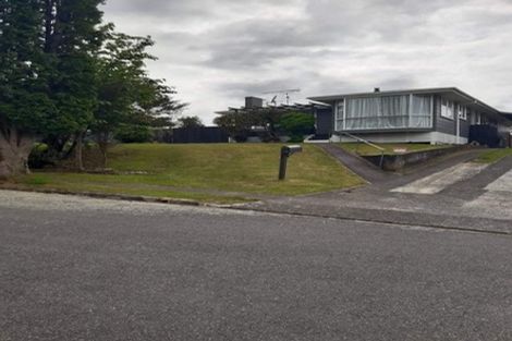 Photo of property in 13 Ruru Place, Tokoroa, 3420